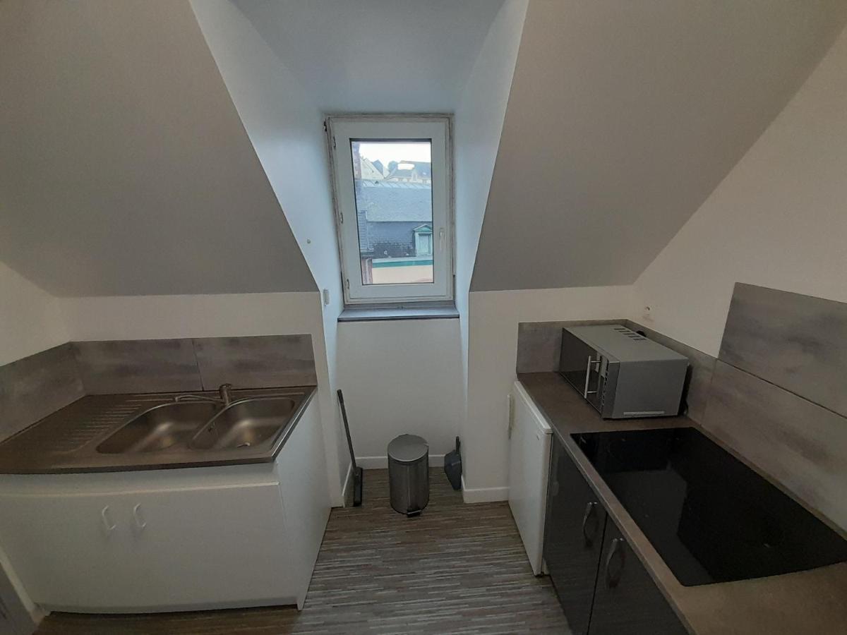17, Face A La Gare Apartment Lannion Exterior photo